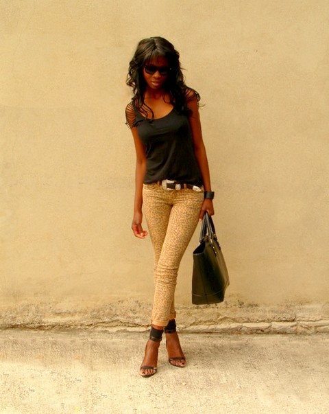 http://stylesbyassitan.blogspot.fr/2012/08/le-jeans-imprime-leopard.html