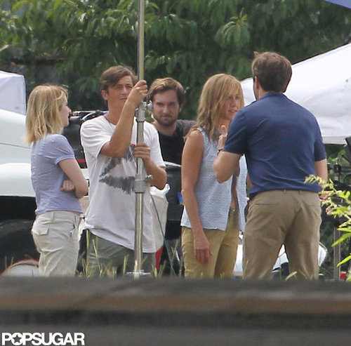 Jennifer Aniston Flashes Her Abs in a Bra on Set Jennifer Aniston Flashes Her Abs in a Bra on Set