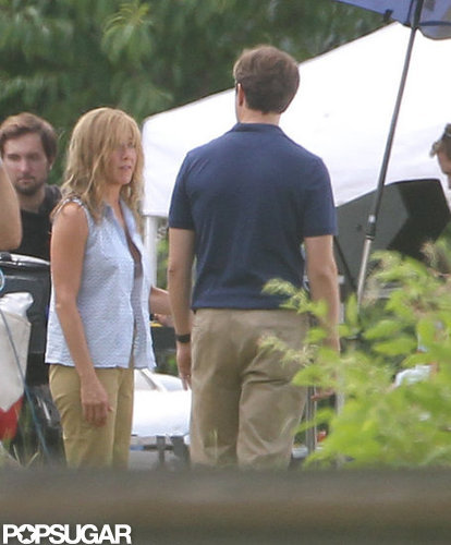 Jennifer Aniston Flashes Her Abs in a Bra on Set Jennifer Aniston Flashes Her Abs in a Bra on Set