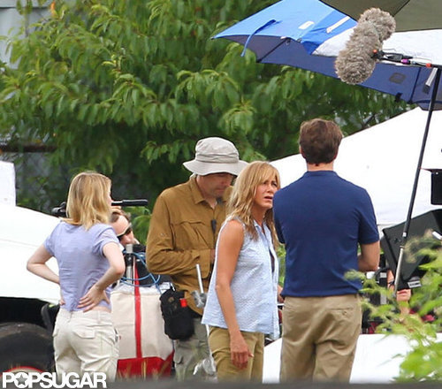 Jennifer Aniston Flashes Her Abs in a Bra on Set Jennifer Aniston Flashes Her Abs in a Bra on Set