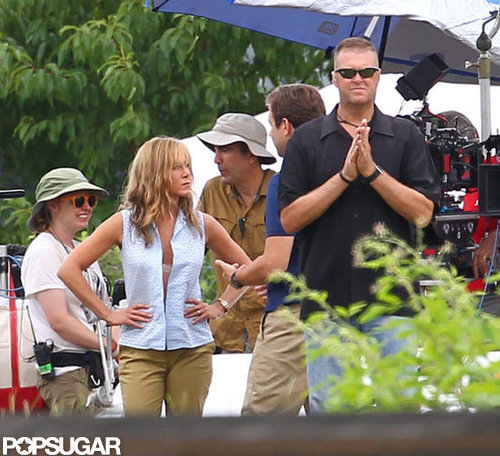 Jennifer Aniston Flashes Her Abs in a Bra on Set Jennifer Aniston Flashes Her Abs in a Bra on Set