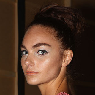 How to Make Your Eyelashes Look Longer and Thicker