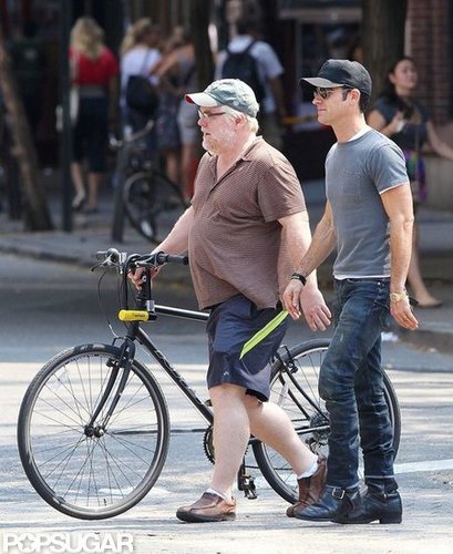 Justin Theroux and Philip Seymour Hoffman Toast Castings & Weddings Justin Theroux and Philip Seymour Hoffman Toast Castings & Weddings