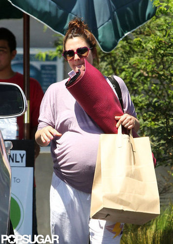 Drew Barrymore Patiently Waits For Baby With Yoga Drew Barrymore Patiently Waits For Baby With Yoga