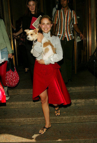 Natalie Portman's dog was her accessory at Zac Posen's September 2003 show.
Natalie Portman's dog was her accessory at Zac Posen's September 2003 show.