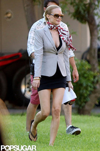Selena Gomez Gets Sexy on Set While Justin Bieber Films For X Factor Selena Gomez Gets Sexy on Set While Justin Bieber Films For X Factor
