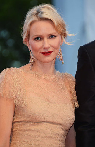 Naomi Watts and Liev Schreiber Hold Hands During His Venice Premiere Naomi Watts and Liev Schreiber Hold Hands During His Venice Premiere