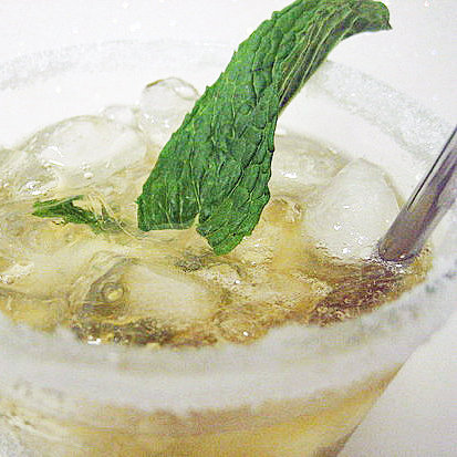 Happy Hour: Lemon Mint Julep Happy Hour: Lemon Mint Julep