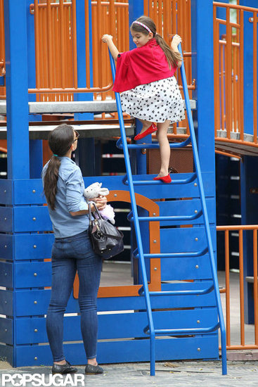 Katie Holmes Wraps Up the Long Weekend at a Park With Suri Katie Holmes Wraps Up the Long Weekend at a Park With Suri