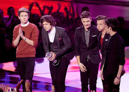 Rob Debuts New Twilight, Rihanna Wins Big — The Best of the 2012 MTV VMAs Rob Debuts New Twilight, Rihanna Wins Big — The Best of the 2012 MTV VMAs