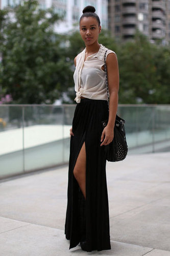 A subtle slit gives this maxi skirt look a leg up.
A subtle slit gives this maxi skirt look a leg up.