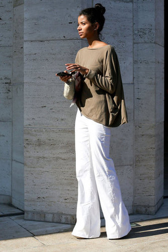 White wide-leg pants gave an olive-hued top a lighter touch.
White wide-leg pants gave an olive-hued top a lighter touch.