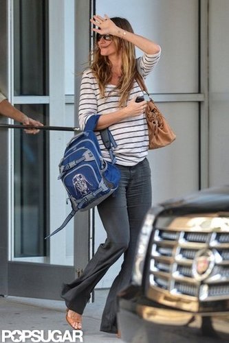 Gisele Bundchen Hits NYC as Tom Brady Hangs at Home With the Boys Gisele Bundchen Hits NYC as Tom Brady Hangs at Home With the Boys
