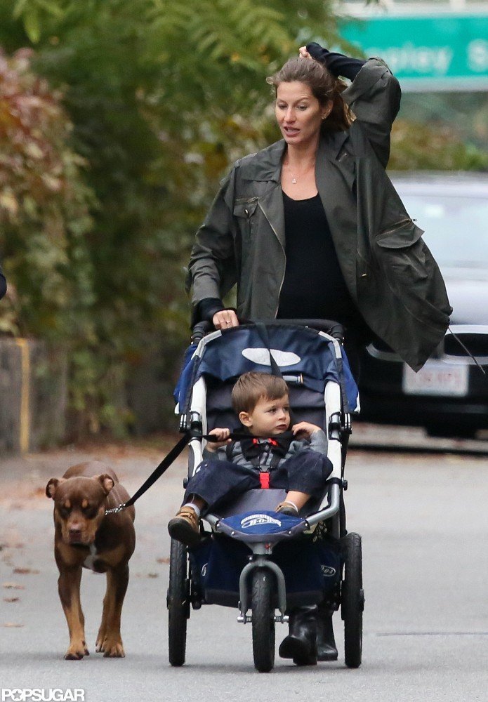 Gisele Bundchen Bumps Around Boston With Ben While Tom Hits the Field Gisele Bundchen Bumps Around Boston With Ben While Tom Hits the Field