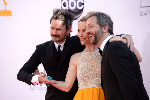 Leslie Mann posed with her husband Judd Apatow and Jeremy Davies.
Leslie Mann posed with her husband Judd Apatow and Jeremy Davies.