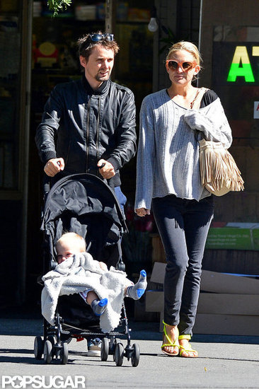 Kate Hudson and Matthew Bellamy Stroll With Bingham Kate Hudson and Matthew Bellamy Stroll With Bingham