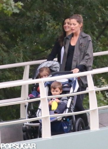 Gisele Bundchen Bumps Around Boston With Ben While Tom Hits the Field Gisele Bundchen Bumps Around Boston With Ben While Tom Hits the Field