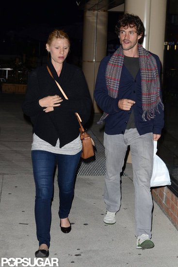 Pregnant Claire Danes went for a walk with her husband. Pregnant Claire Danes went for a walk with her husband.