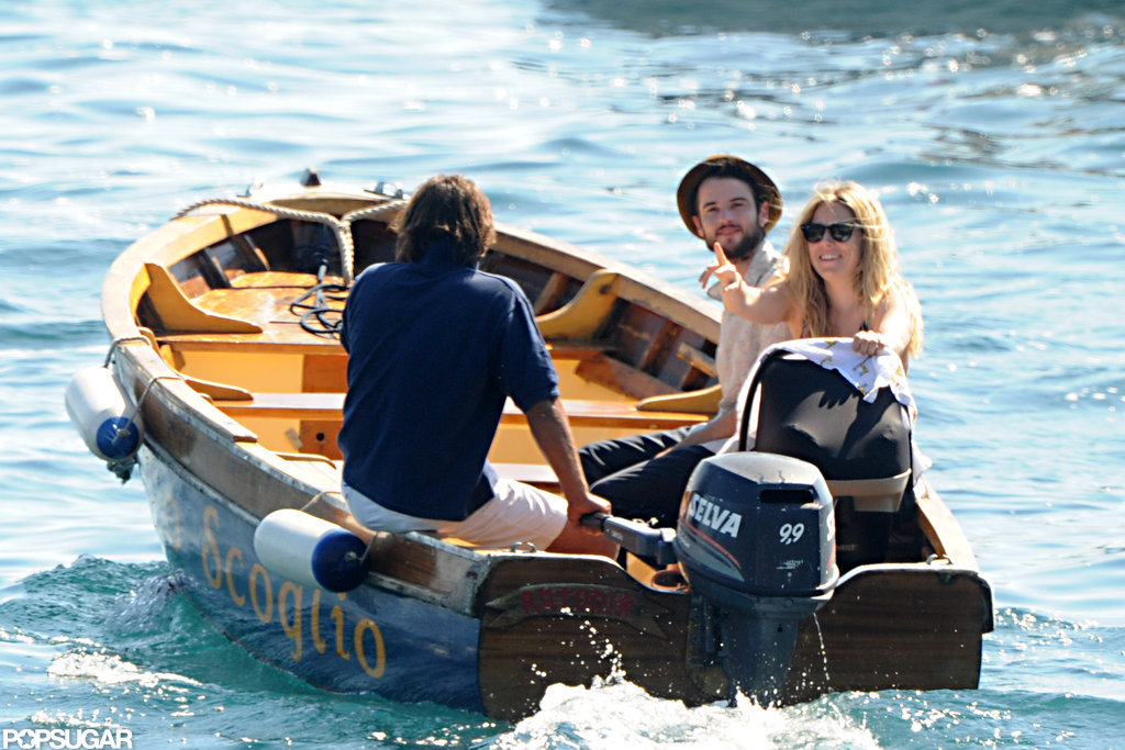 Tom Sturridge and Sienna Miller were accompanied by Marlowe Sturridge in Positano.
Tom Sturridge and Sienna Miller were accompanied by Marlowe Sturridge in Positano.