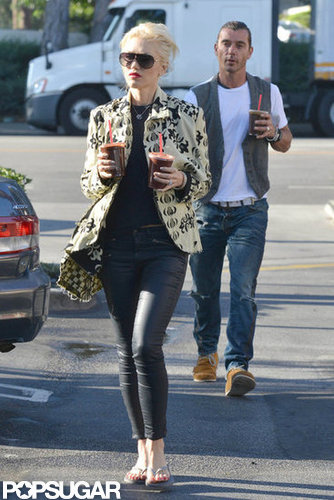 Gwen Stefani and Gavin Rossdale picked up some juice.
Gwen Stefani and Gavin Rossdale picked up some juice.