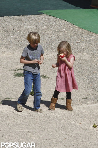 Shiloh and Vivienne hung out in France.
Shiloh and Vivienne hung out in France.