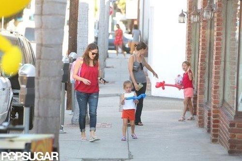 Jennifer Garner wore a backpack belonging to one of her little one's while out in LA.
Jennifer Garner wore a backpack belonging to one of her little one's while out in LA.