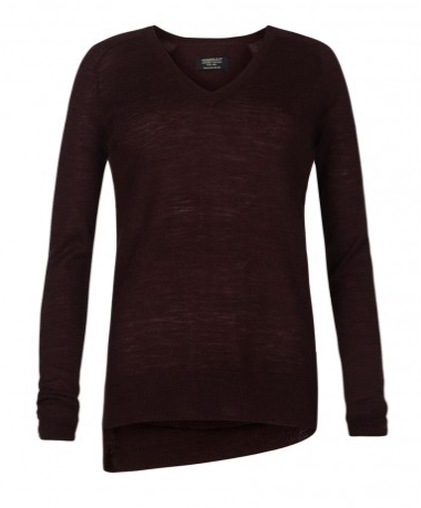 Sweaters sometimes make me sad as they are not my favorite wardrobe staple, but an uneven hem and an oxblood hue on this All Saints Wasson Pullover ($135) keeps this one chic and intriguing.
— Liza Kaplan, fashion and beauty producer
Sweaters sometimes make me sad as they are not my favorite wardrobe staple, but an uneven hem and an oxblood hue on this All Saints Wasson Pullover ($135) keeps this one chic and intriguing.
— Liza Kaplan, fashion and beauty producer