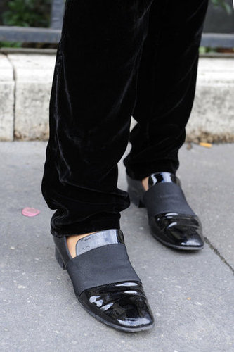 Patent loafers lent quite a kick to velvet trousers.
Patent loafers lent quite a kick to velvet trousers.