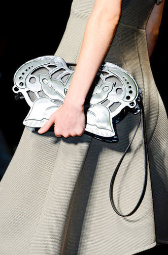 Carven
Carven