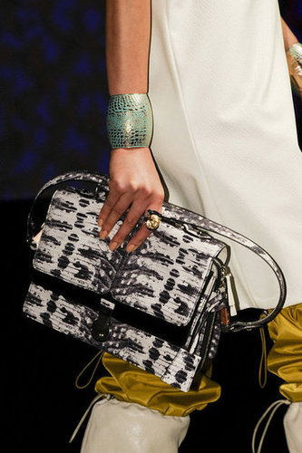 Kenzo
Kenzo