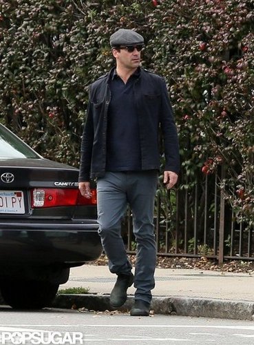 Kate Hudson, Eva Mendes, and Jon Hamm Get to Work in Boston Kate Hudson, Eva Mendes, and Jon Hamm Get to Work in Boston