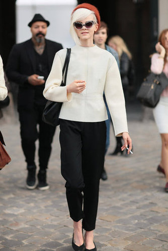 A bold white peplum gave this look a minimalist twist.
A bold white peplum gave this look a minimalist twist.