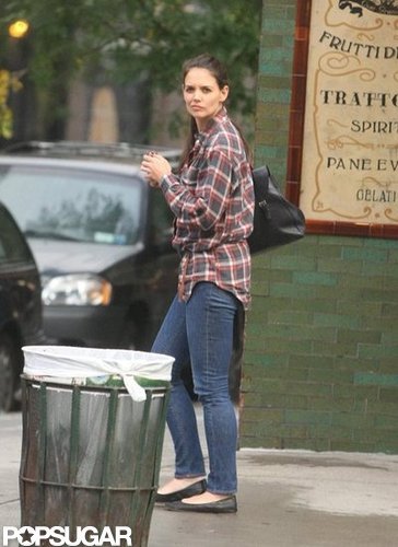 Katie Holmes stepped out solo in NYC.
Katie Holmes stepped out solo in NYC.