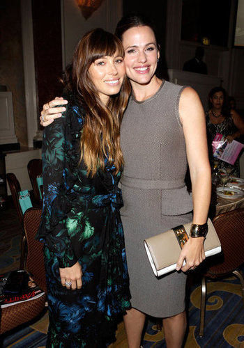 Jessica Biel met up with Jennifer Garner.
Jessica Biel met up with Jennifer Garner.