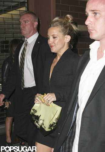 Kate Hudson carried a bag out of an SNL party in NYC.
Kate Hudson carried a bag out of an SNL party in NYC.