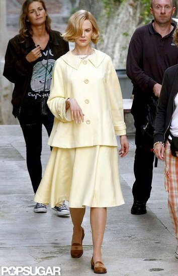 Nicole Kidman wore a yellow jacket and skirt to play Grace Kelly for her new film, Grace of Monaco. Nicole Kidman wore a yellow jacket and skirt to play Grace Kelly for her new film, Grace of Monaco.