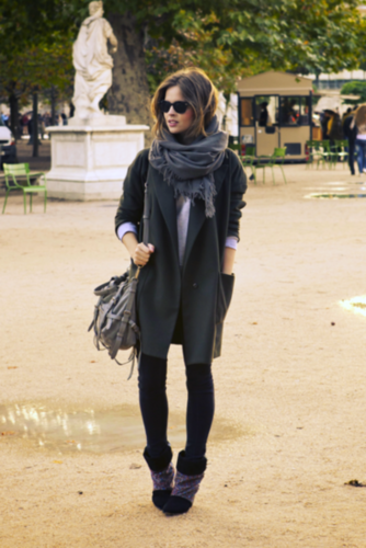 Give a monochromatic palette more interest with loads of cool layers and a pair of standout booties for the finishing touch.
Source: Lookbook.nu
Give a monochromatic palette more interest with loads of cool layers and a pair of standout booties for the finishing touch.
Source: Lookbook.nu
