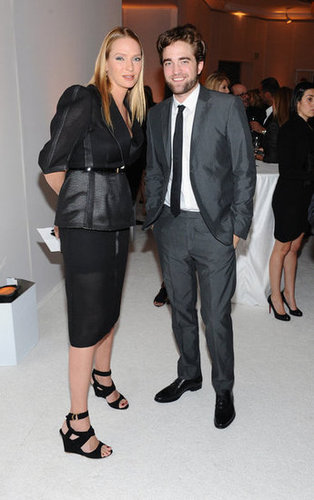 Uma Thurman stepped out in LA and posed for photos with Robert Pattinson at the Elle Women in Hollywood Awards.
Uma Thurman stepped out in LA and posed for photos with Robert Pattinson at the Elle Women in Hollywood Awards.