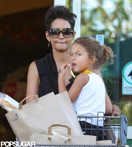 "Hopeless Romantic" Halle Berry Dishes on Her "Life of the Party" Fiancé "Hopeless Romantic" Halle Berry Dishes on Her "Life of the Party" Fiancé
