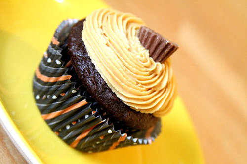 Reese's Peanut Butter Cupcakes Reese's Peanut Butter Cupcakes