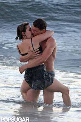 Parenthood's Mae Whitman Films a Sexy PDA Scene in Her Underwear Parenthood's Mae Whitman Films a Sexy PDA Scene in Her Underwear