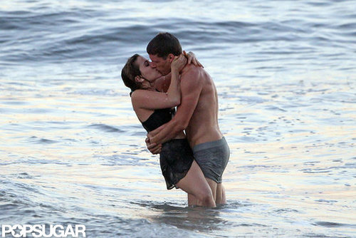 Parenthood's Mae Whitman Films a Sexy PDA Scene in Her Underwear Parenthood's Mae Whitman Films a Sexy PDA Scene in Her Underwear