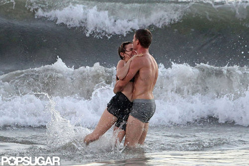 Parenthood's Mae Whitman Films a Sexy PDA Scene in Her Underwear Parenthood's Mae Whitman Films a Sexy PDA Scene in Her Underwear