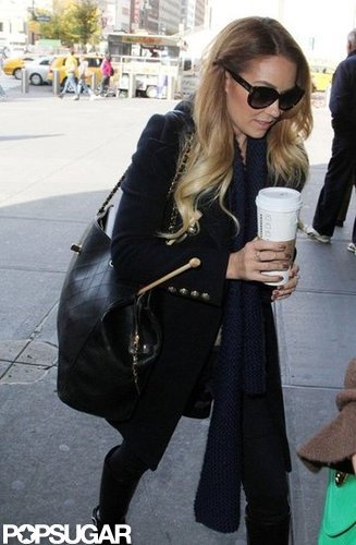 Lauren Conrad went to an NYC train station.
Lauren Conrad went to an NYC train station.