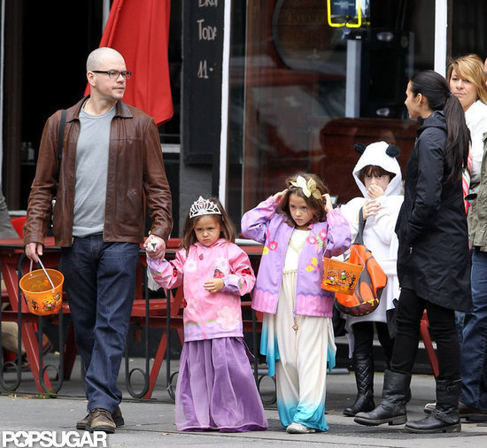 Matt Damon and his family went trick-or-treating in NYC. Matt Damon and his family went trick-or-treating in NYC.