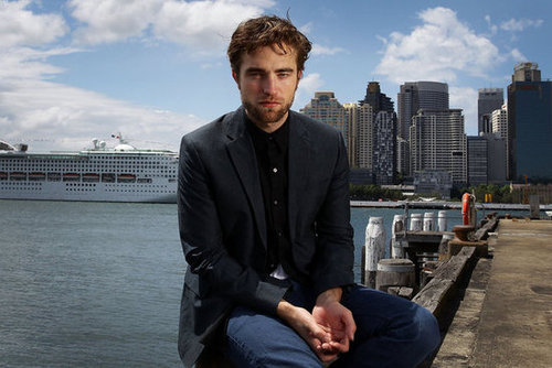 Robert Pattinson posed for photos in Sydney.
Robert Pattinson posed for photos in Sydney.