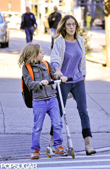 Sarah Jessica Parker and James Wilkie Broderick walked to his school.
Sarah Jessica Parker and James Wilkie Broderick walked to his school.