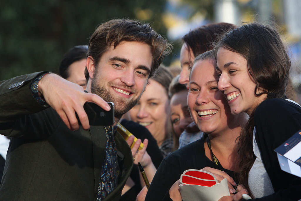Robert Pattinson greeted fans on his Breaking Dawn - Part 2 promotional tour in Sydney. Robert Pattinson greeted fans on his Breaking Dawn - Part 2 promotional tour in Sydney.