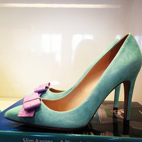 The J.Crew Spring preview showcased lady-like pumps with perfect bows.
The J.Crew Spring preview showcased lady-like pumps with perfect bows.