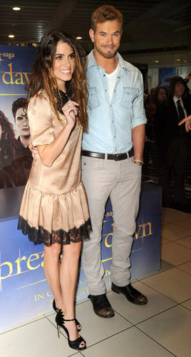 Breaking Dawn Part 2 is #1 — See All the Photos From Twilight's Final Press Tour! Breaking Dawn Part 2 is #1 — See All the Photos From Twilight's Final Press Tour!